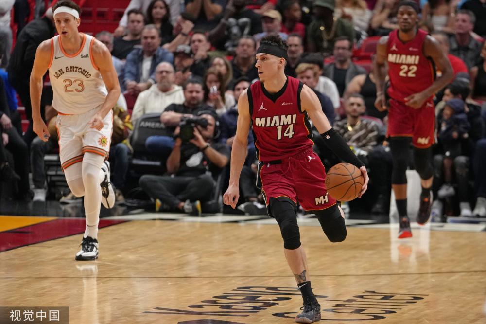 這使得他們 這使得他們