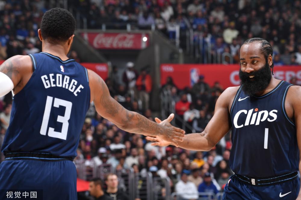 前所未有的 前所未有的